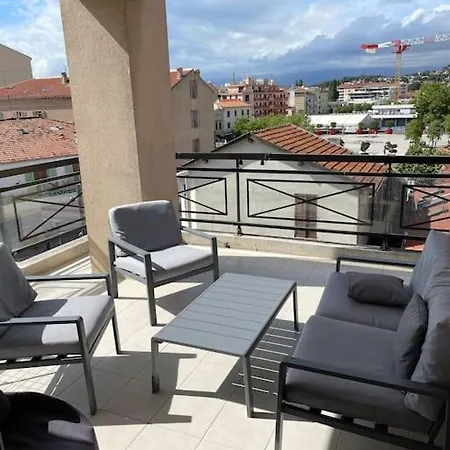 아파트 T2 Lumineux A Pied Terrasse Piscine